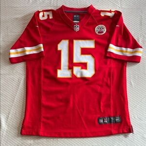 Patrick Mahomes #15 Kansas City Chiefs Kids licensed jersey size large 14/16
